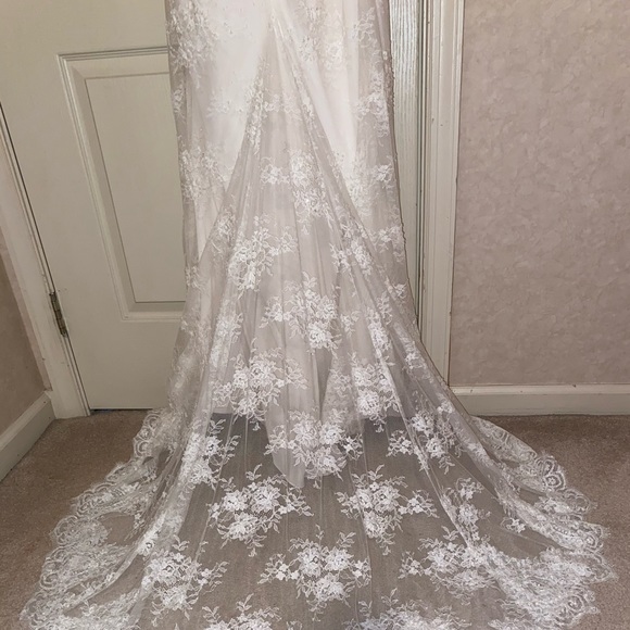 Romona Keveza size 10 white wedding gown - Picture 2 of 9